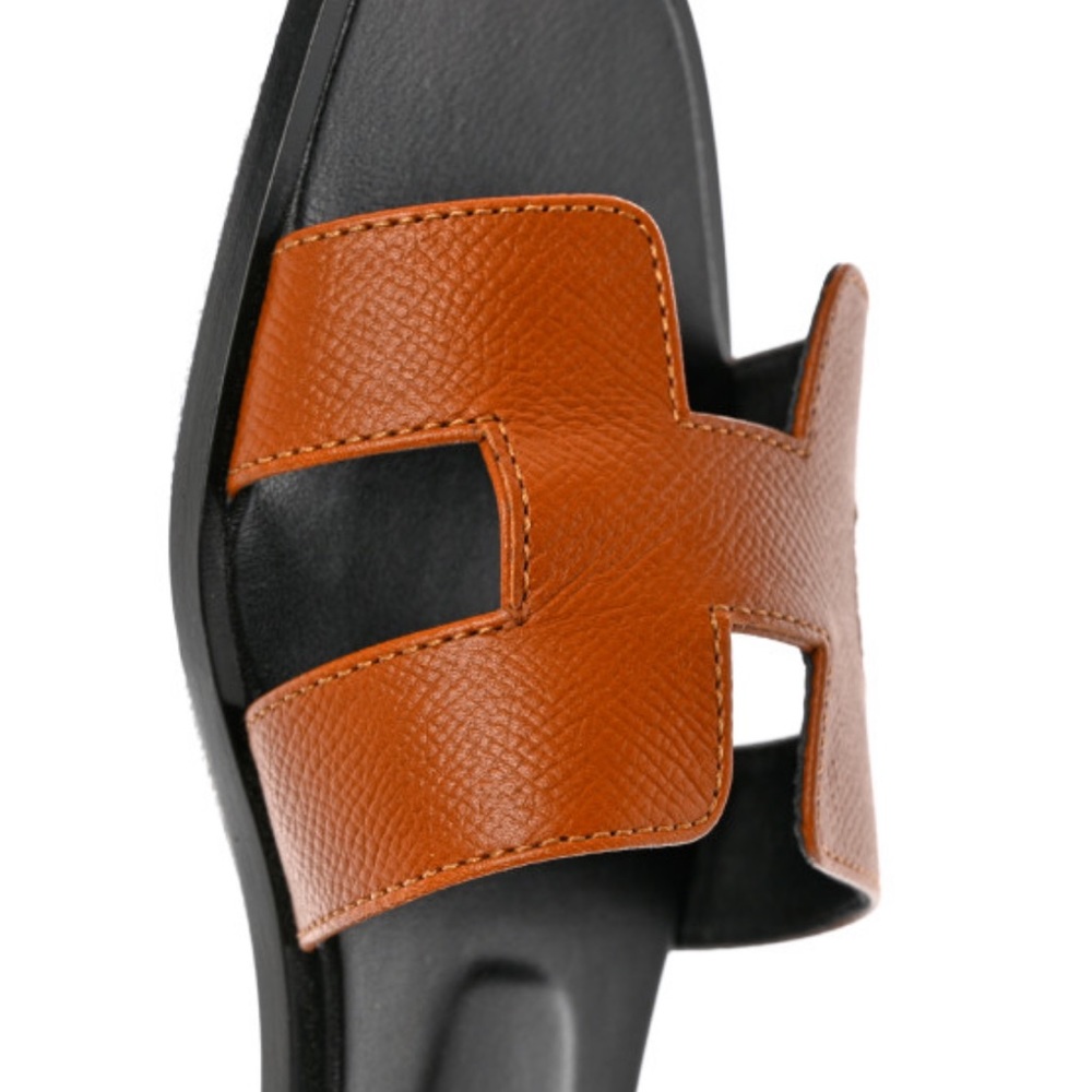 HERMES
Epsom Oran Sandals 37.5 Naturel - Picture 9 of 12